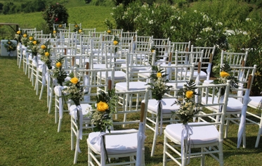 MATRIMONIO CIVILE - L’ALLESTIMENTO NEL GIARDINO