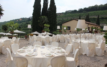 PRANZO / CENA - CORTILE (ALLESTIMENTO)