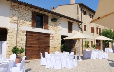 PRANZO / CENA - CORTILE (ALLESTIMENTO)