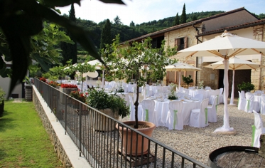 PRANZO / CENA - CORTILE (ALLESTIMENTO)