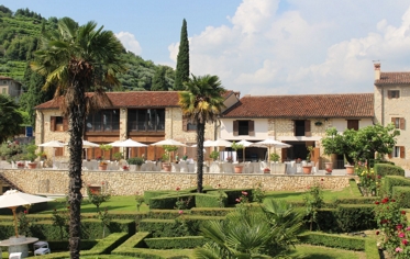 PRANZO / CENA - CORTILE (ALLESTIMENTO)