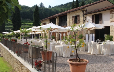 PRANZO / CENA - CORTILE (ALLESTIMENTO)