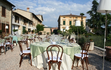 PRANZO / CENA - CORTILE (ALLESTIMENTO)